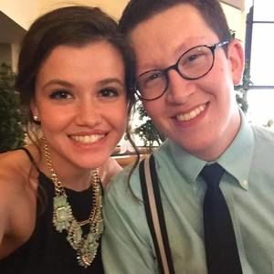 Meet your Posher, Zoë