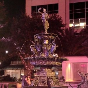 Meet your Posher, Crystal