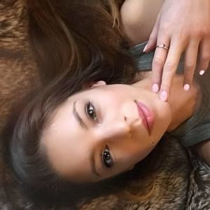 Meet your Posher, Kaitlyn