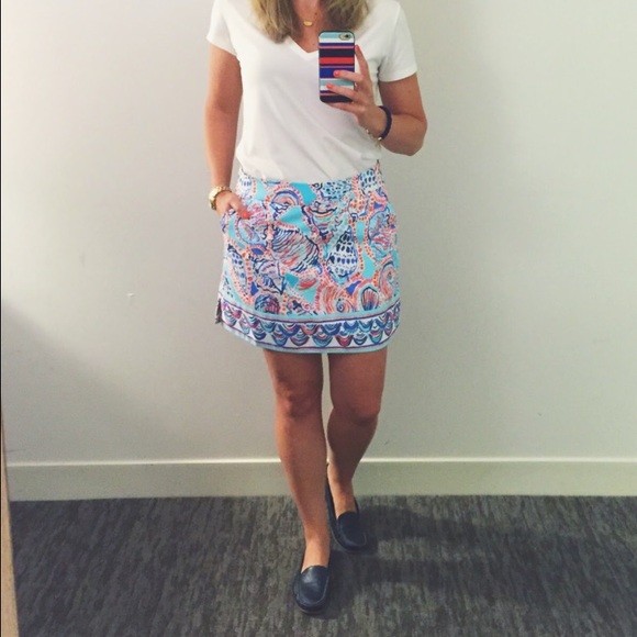 Lilly Pulitzer Dresses & Skirts - 🌟Lilly skort