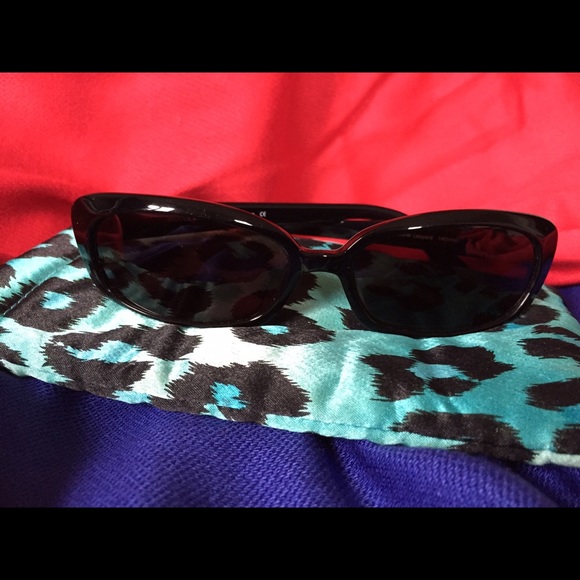 Nicole Miller Sunglasses main image 4