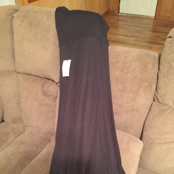 Black billabong maxi skirt