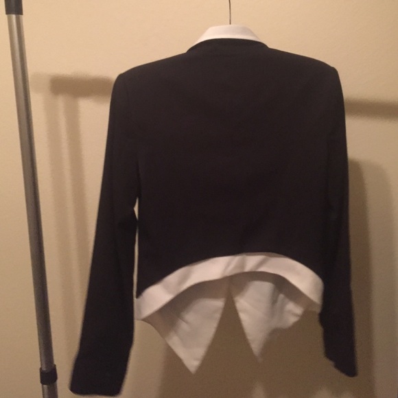 BCBG Black/white blazer - Picture 2 of 2