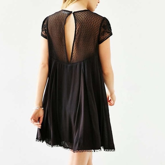 Dress - Picture 4 of 4