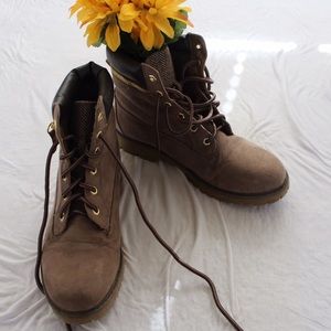 Grunge Ankle Boots