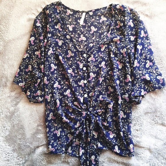 Paisley Flowy Top - Picture 4 of 4