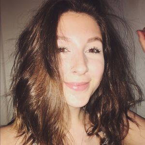 Meet your Posher, Zoe