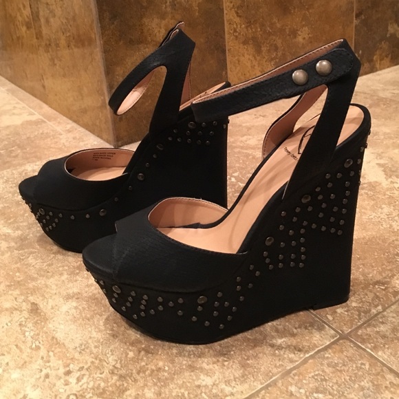 🕷Wedges🕷