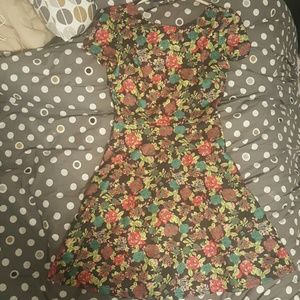 Short sleeve flower dress
