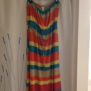 Caren Sport Women's size 4x maxi dress.