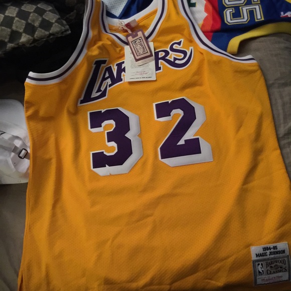 Magic Johnson throwback Jersey - Picture 3 of 4