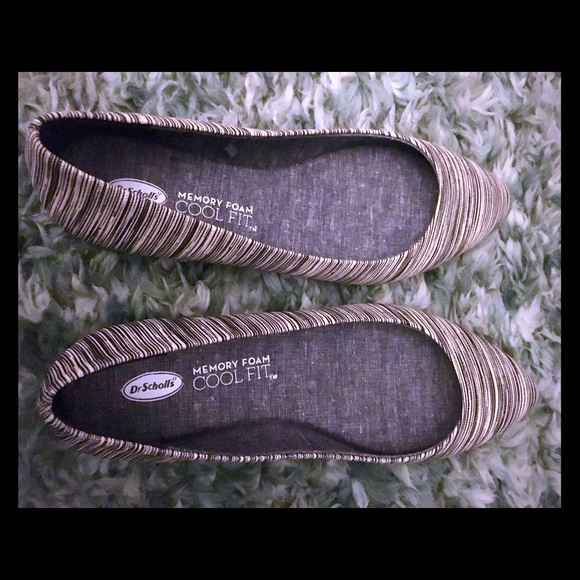 FLASH SALE Black and White flats