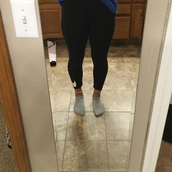 Half-calf Nike leggings