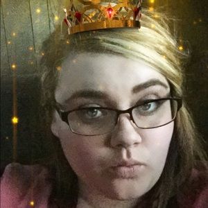 Meet your Posher, Kayela