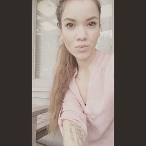 Meet your Posher, Alana