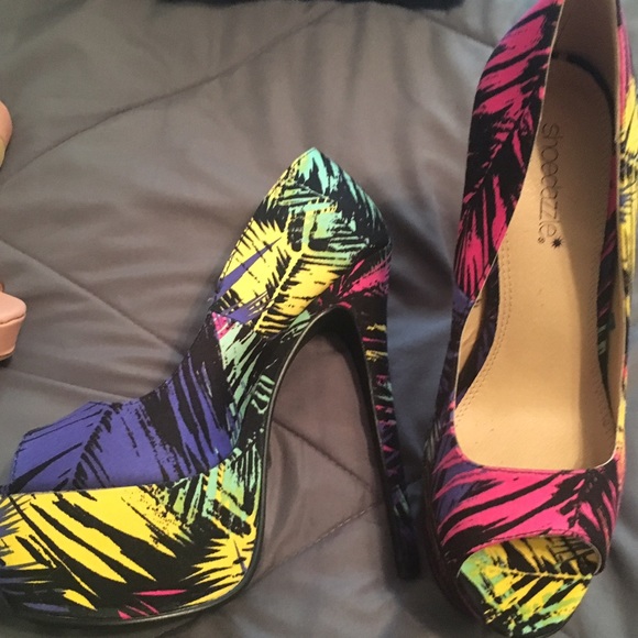 Multi colored heels - Picture 2 of 3