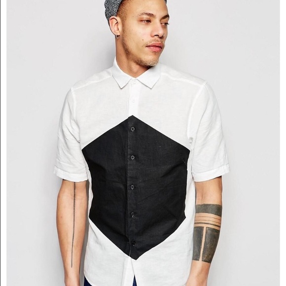 Very trendy men's button up size xxxl.