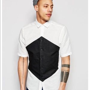 Very trendy men's button up size xxxl.