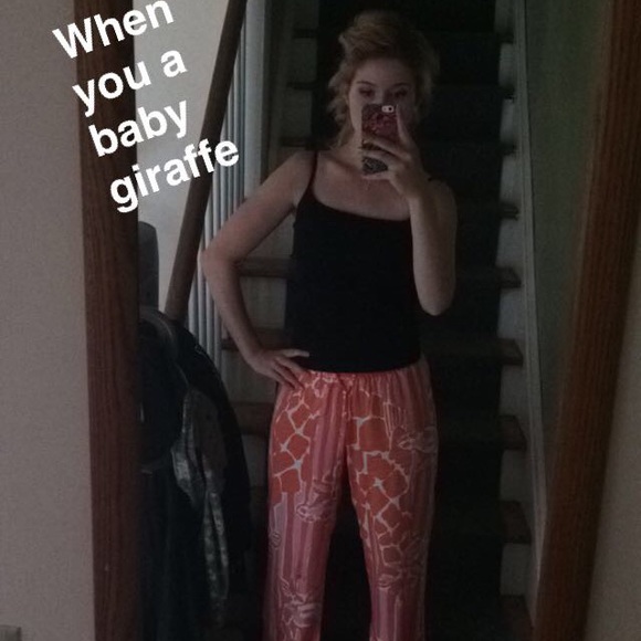 Meet your posher! - Picture 5 of 6