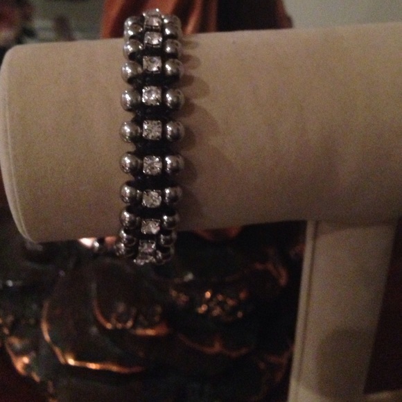 Bracket - Picture 3 of 4