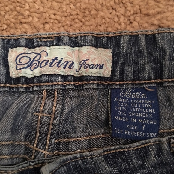 Faded jeans - Picture 2 of 4