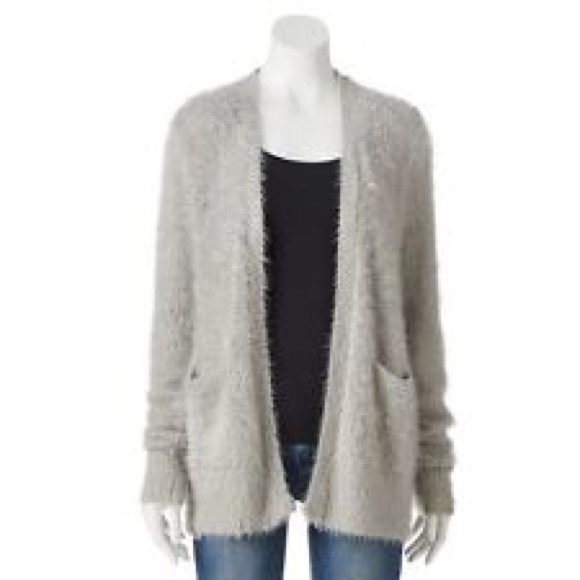 LC Fuzzy yarn boyfriend cardigan in WHITE