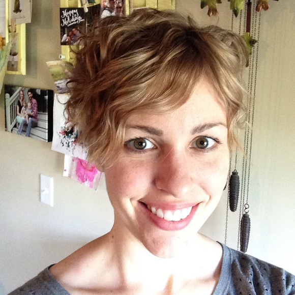 Meet your Posher, Lizzie