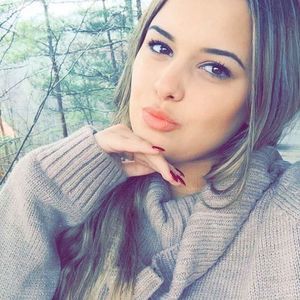 Meet your Posher, Kenia