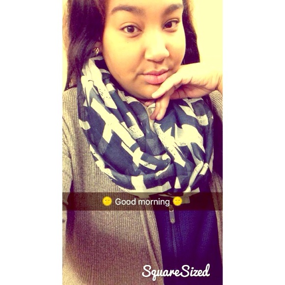 Dark blue and white holy cross scarf. - Picture 1 of 1