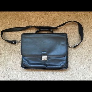 Samsonite Flapover Messenger Bag