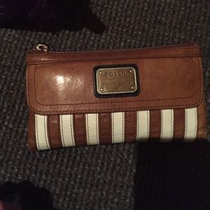 Fossil wallet