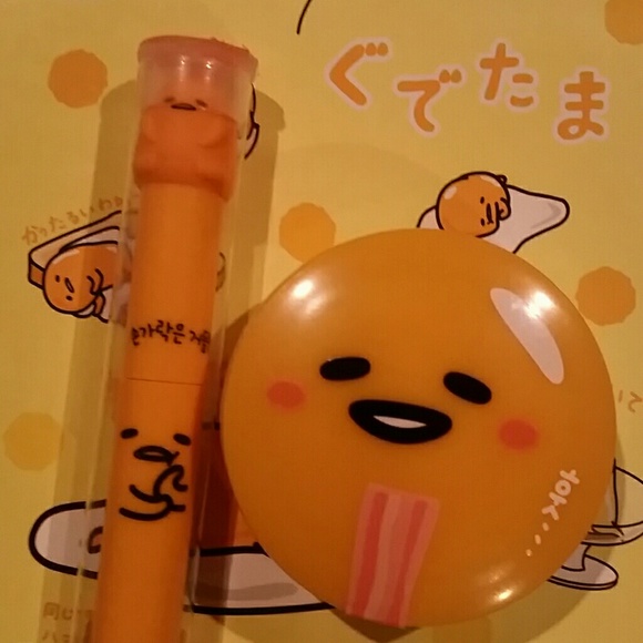 NIB Gudetama x holika holika lipstick
