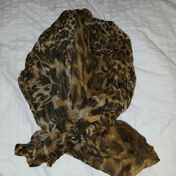 Print scarf/wrap