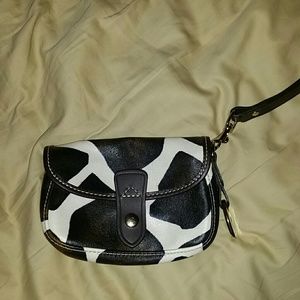 Dooney & Bourke wristlet