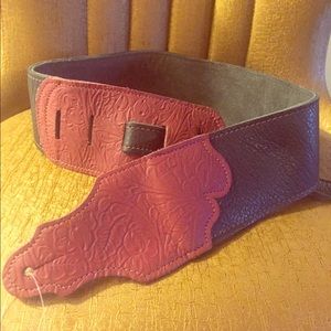 TOOLED GENUINE LEATHER GUITAR STRAP