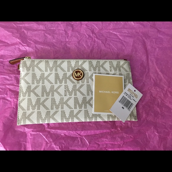 Michael Kors Fulton Wristlet