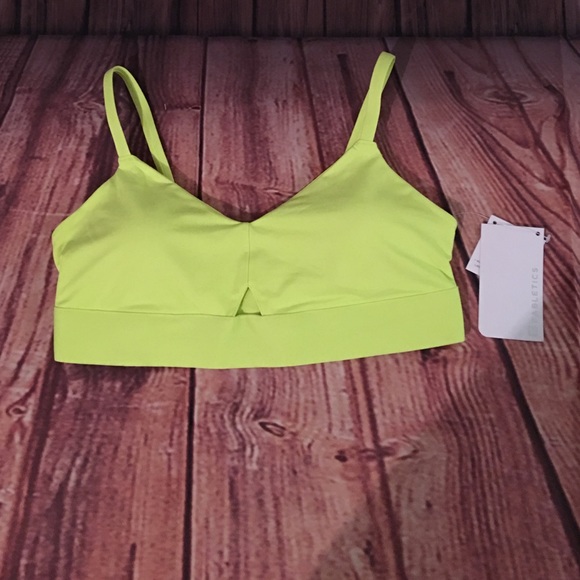 Fabletics Malindi Bra   •Size Large •NWT