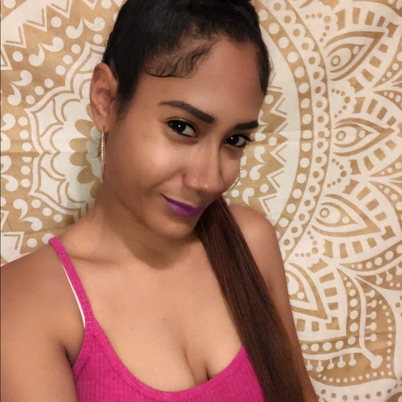 Hi I'm Ashley💁🏽 - Picture 2 of 8