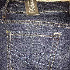 NWT Aero skinny jeans