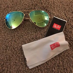 Rayban Aviators Blue/Green Lenses