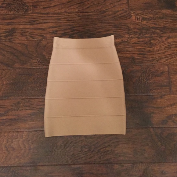 BCBGMaxazira Nude Pencil Skirt - Picture 2 of 4