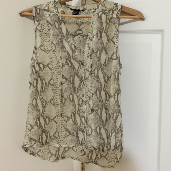 Zara blouse SIZE 6