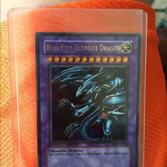 BLUE-EYES ULTIMATE DRAGON (Limited Edition!)