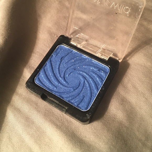 wet n wild shimmer single in Stagedive