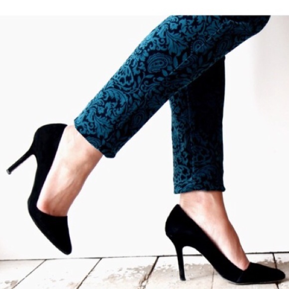 Black Pointed Heels