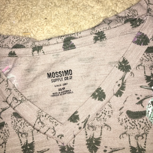 Tee shirt from kohls - Picture 2 of 2