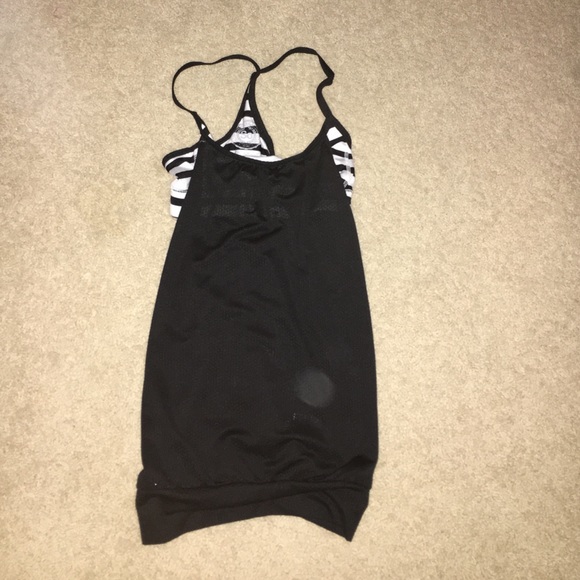 Black tank top with a built in sports bra - Picture 1 of 2