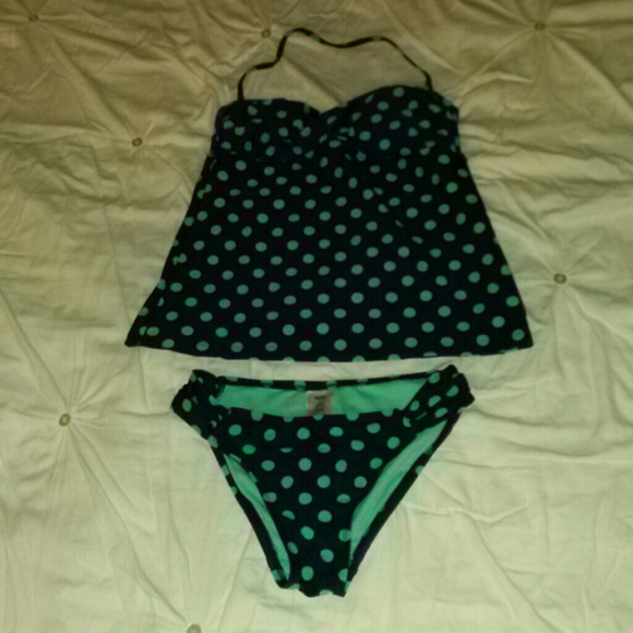 Bathing suit - Picture 1 of 3