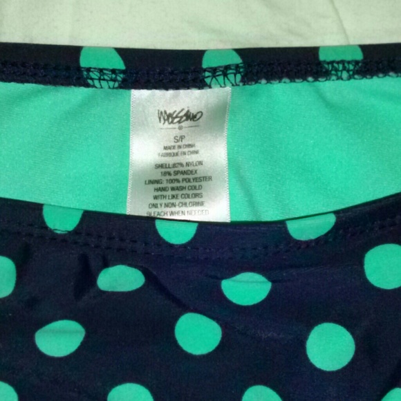 Bathing suit - Picture 2 of 3