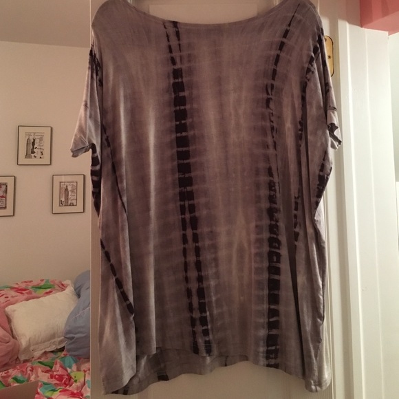 Grey piko top